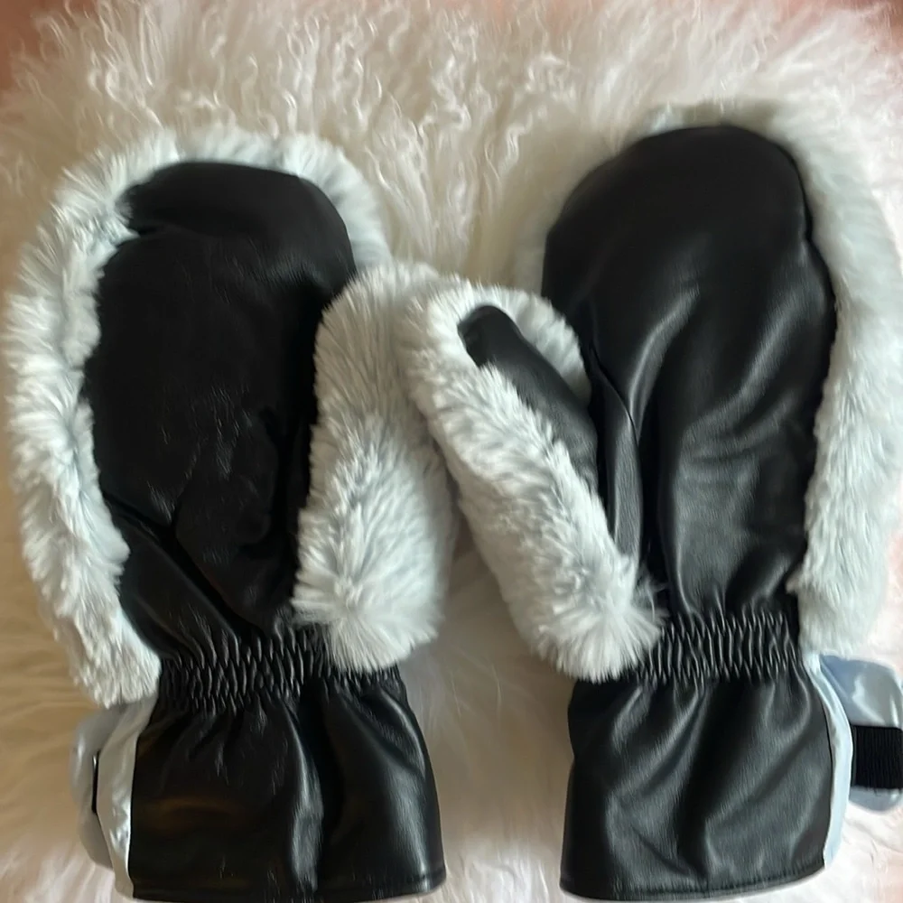 Moose Knuckles Bunny Mittens - Baby Blue Faux Fur - Picture 3 of 12